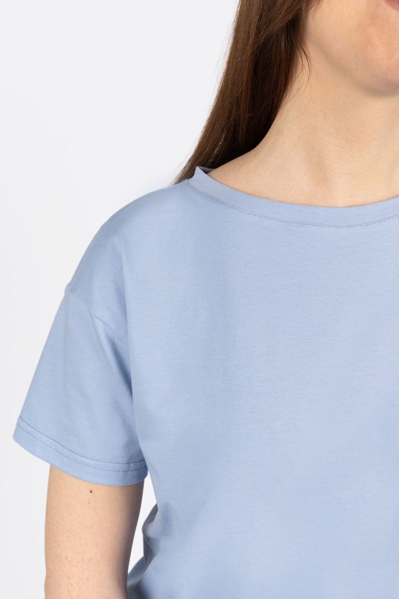 Футболка женская