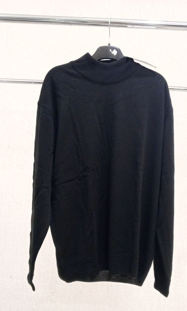 Свитер мужской