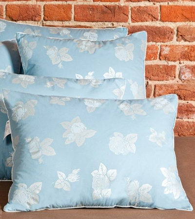 Подушка 68х68